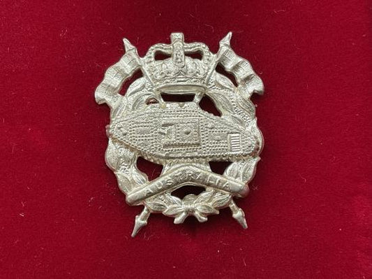 Gradia Militaria -  Royal Australian Armoured Corps 1953-60s collar badge