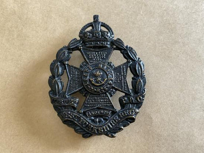 Gradia Militaria -  7th/8th Bn, Leeds Rifles, West Yorkshire Regt cap badge