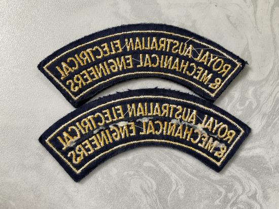 Royal Australian Electrical & Mechanical Engineers shoulder title