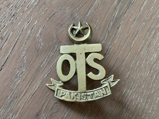 Gradia Militaria -  Pakistan Officers Training School (OTC) cap badge