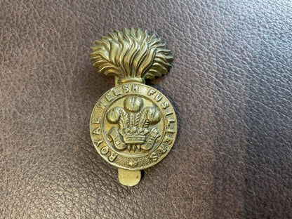 Gradia Militaria -  WW1 All brass economy Royal Welsh Fusiliers cap badge