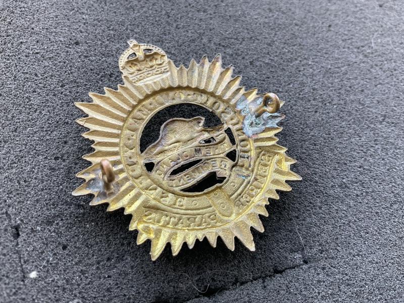 WW2 The Midland Regt (Northumberland & Durham) cap badge