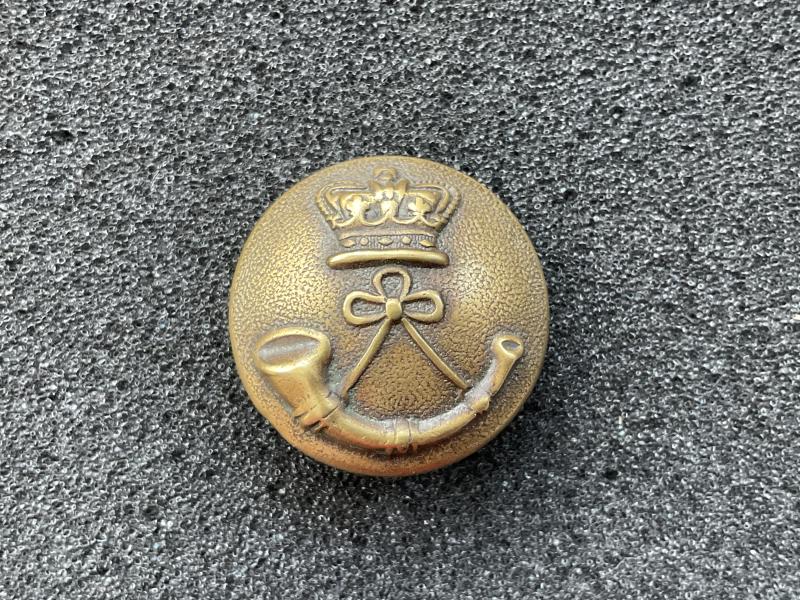 Gradia Militaria -  Q.V.C Light Infantry brass button , by EDMONDS