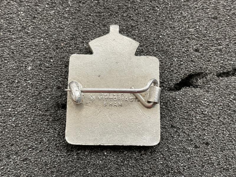 WW2 W.V.S Civil Defence lape/hat badge