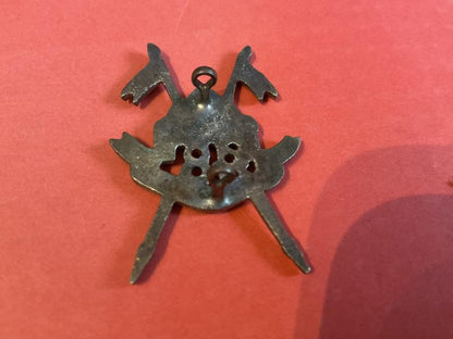 WW2 48TH Indian Armoured Regiment cap badge