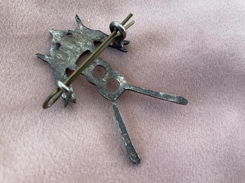 WW1 Indian Army 8th Cavalry Regt cap badge