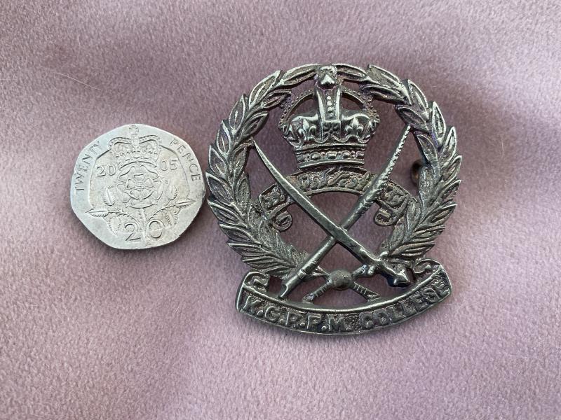 Gradia Militaria -  K/C Pakistan K.G.R.P.M Military college cap badge