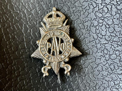 Gradia Militaria -  WW2 Indian Army P.A.V.O Cavalry pugri fixing cap badge