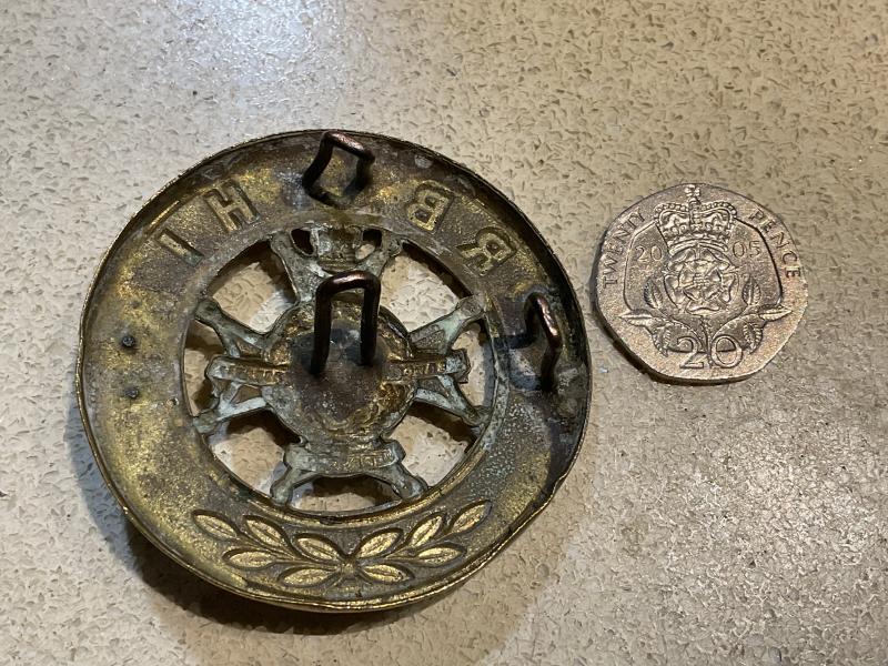 V/R Sherwood Foresters , Derbyshire Regt helmet plate centre