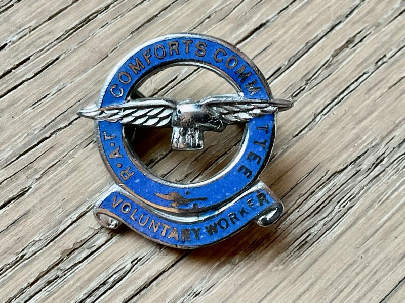 Gradia Militaria -  WW2 R.A.F Comforts Committee knitter badge