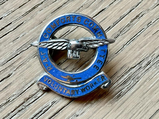 Gradia Militaria -  WW2 R.A.F Comforts Committee knitter badge