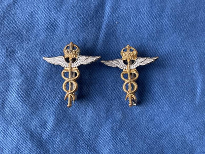 Gradia Militaria -  WW2 R.A.F Medical Officers No1 dress, silver gilt collars