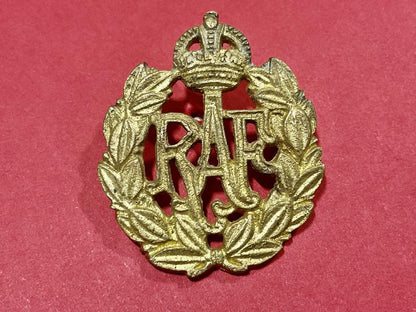 Gradia Militaria -  Post 1918 R.A.F locally cast O.R s cap badge