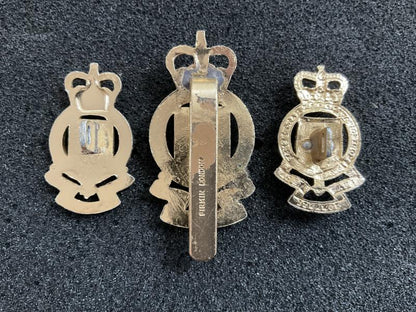 Anodised R.A.O.C (Tonanti version) cap badge and collars