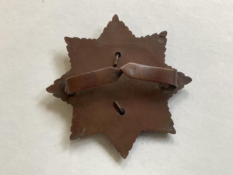 Gradia Militaria -  Lincolnshire Regiment O.S.D cap badge circa 1902-45