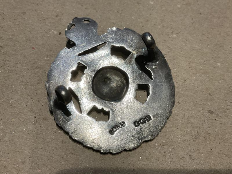 1944 Hallmarked silver The Rifle Brigade officers silver cap badge
