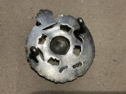 1944 Hallmarked silver The Rifle Brigade officers silver cap badge