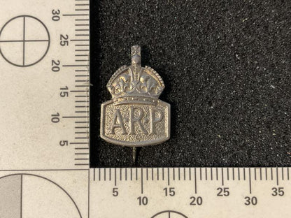 Gradia Militaria -  Miniature 1938 hallmarked brooch backed A.R.P badge