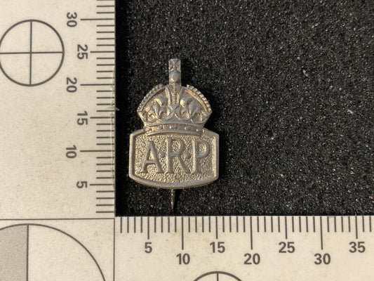 Gradia Militaria -  Miniature 1938 hallmarked brooch backed A.R.P badge
