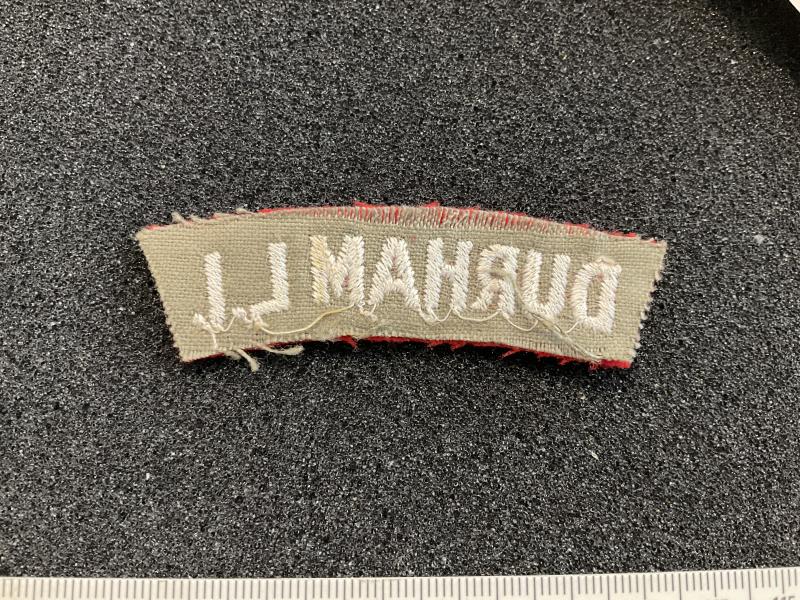 WW2 DURHAM L.I Cloth title , small letter version