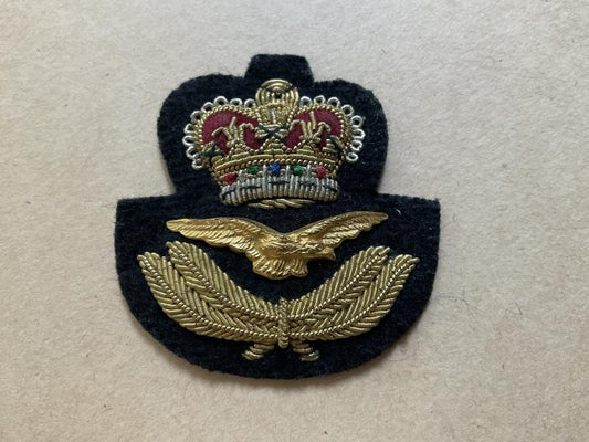 Gradia Militaria -  Post 1952 Q/C RAF officers beret badge
