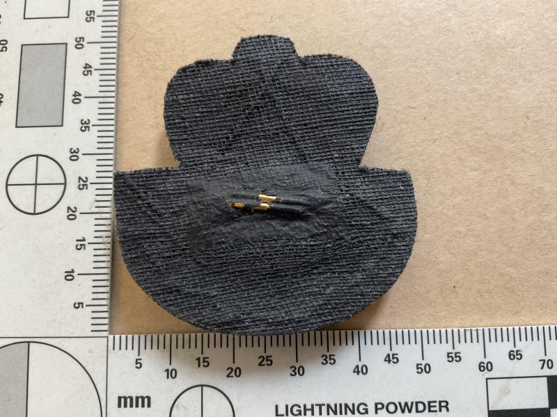 Post 1952 Q/C RAF officers beret badge