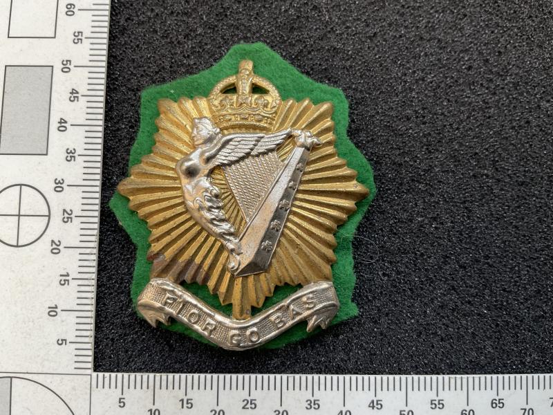K/C Irish Regiment of Canada cap badge