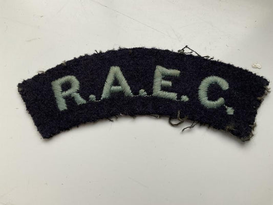Gradia Militaria -  R.A.E.C cloth shoulder title
