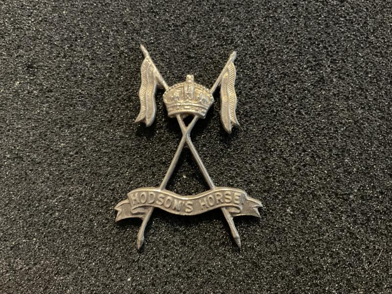 WW2 4th Duke of Cambridges Own, Hodsons Horse cap badge