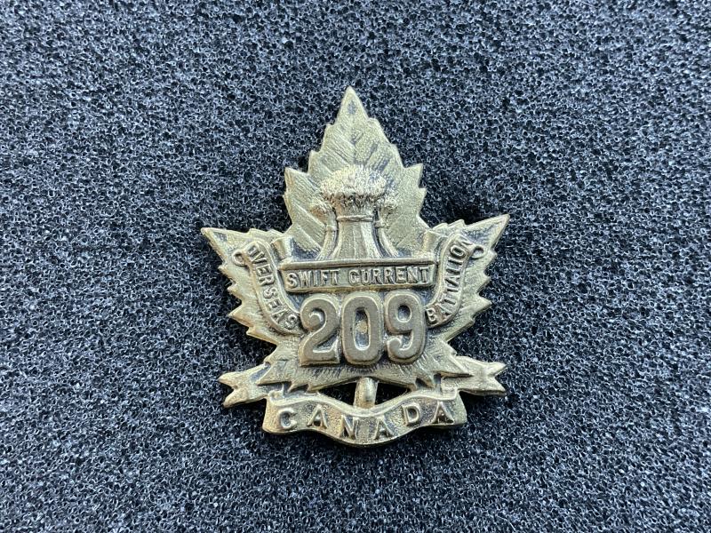 Gradia Militaria -  WW1 C.E.F 209th Batt (Swift Current Saskatchewan) collar badge