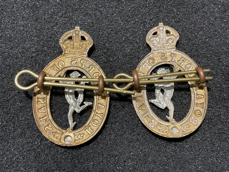 WW2 Royal Corps of Signals collar badges