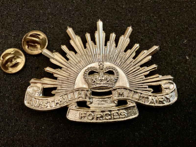 Gradia Militaria -  1960s 5th Pattern Anodised Rising Sun hat badge