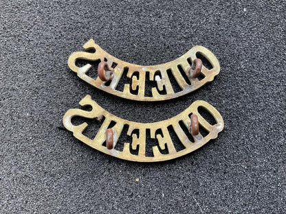 WW1 QUEENS Regiment brass shoulder titles