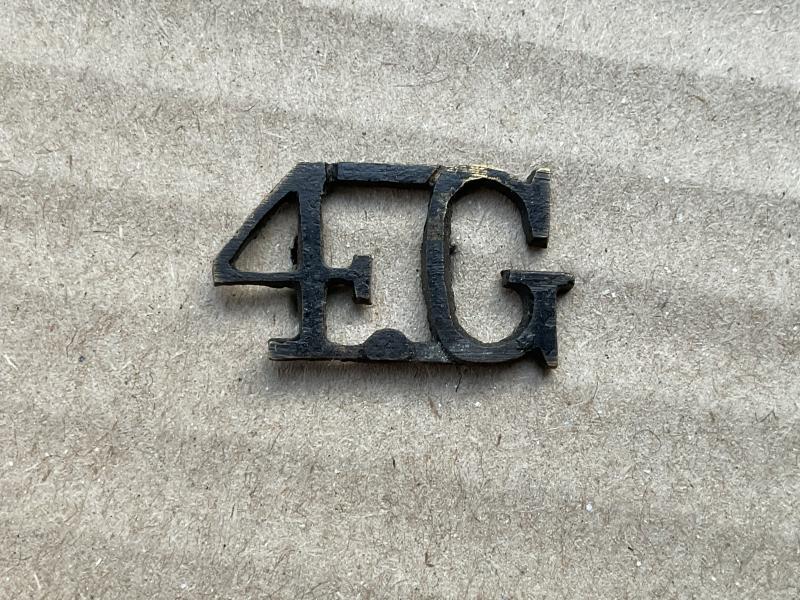 Gradia Militaria -  WW1 4th prince of wales Own Gurkha Rifles shoulder title