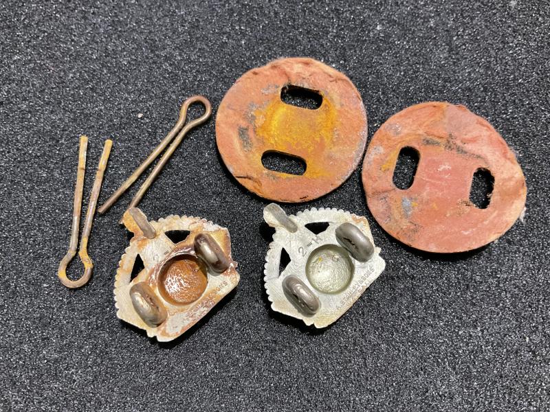 WW2 Economy plastic Majors crowns