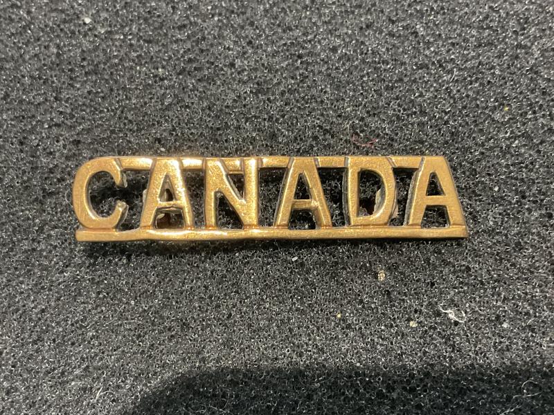 Gradia Militaria -  WW1 C.E.F CANADA shoulder title