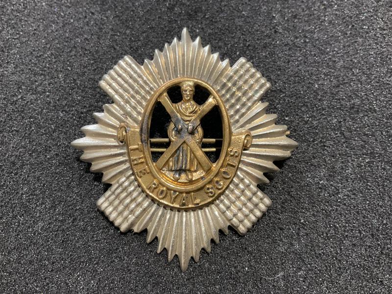 Gradia Militaria -  WW1/2 Royal Scots glengarry badge