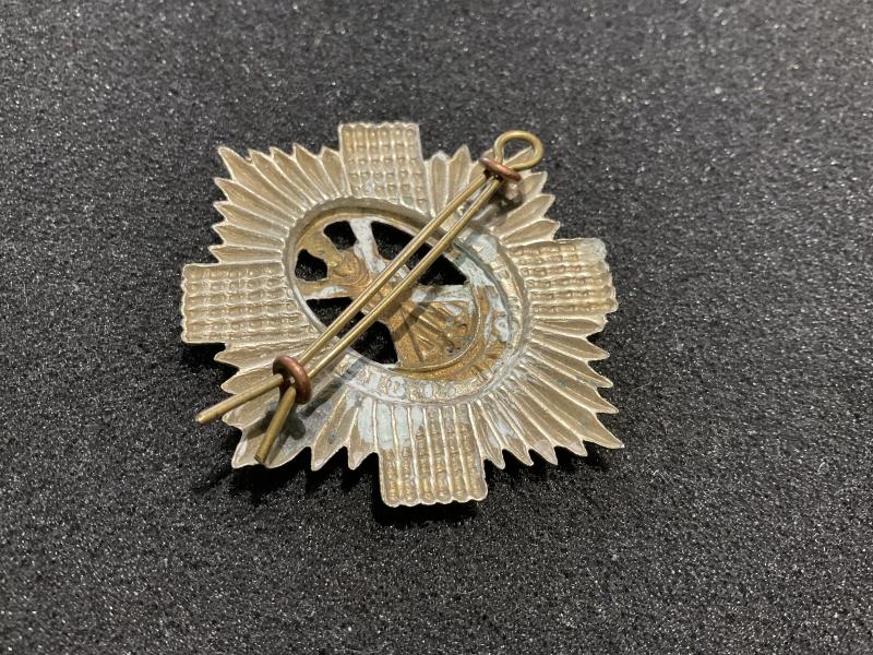 WW1/2 Royal Scots glengarry badge