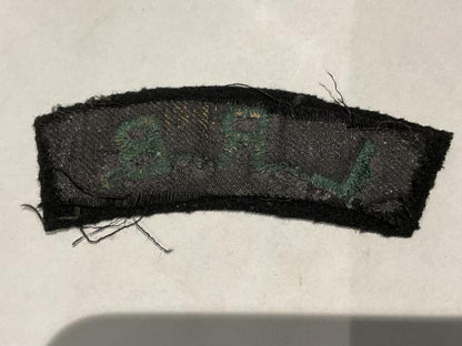 WW1-1920s L.R.B (london Rifle Brigade) cloth title
