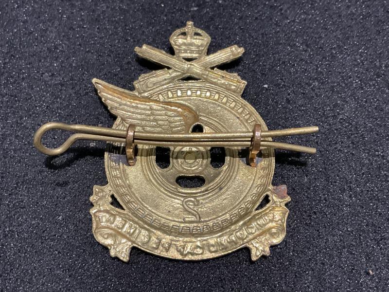 Gradia Militaria -  WW2 Canadian 2nd Armoured car Regiment cap badge