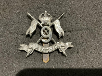 Gradia Militaria -  Post 1902 9th Lancers white metal cap badge