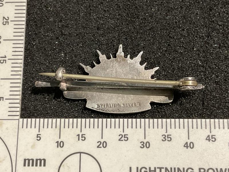 WW1/2 Australian military Forces sweetheart badge