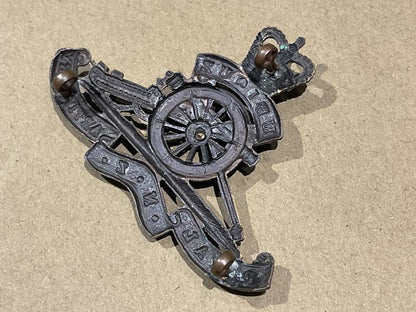 Post 1952 Royal New Zealand Artillery O.S.D cap badge