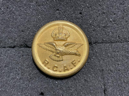 Gradia Militaria -  WW2 R.C.A.F Officers gilt button