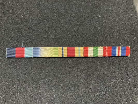 Gradia Militaria -  WW2 Medal ribbons mounted on metal bar