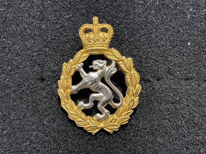 Gradia Militaria -  Post 1952 W.R.A.C Officers cap badge by Gaunt