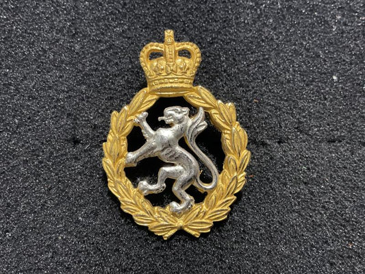 Gradia Militaria -  Post 1952 W.R.A.C Officers cap badge by Gaunt