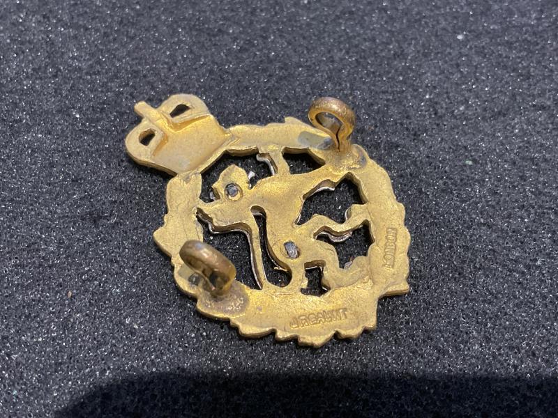 Post 1952 W.R.A.C Officers cap badge by Gaunt