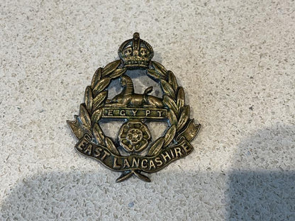 Gradia Militaria -  WW1/2 East Lancashire Regiment O.S.D cap badge