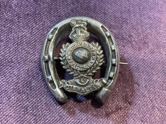 Gradia Militaria -  1919 dated silver R.M.L.I horse shoe brooch